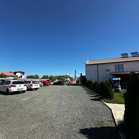 Agropensiuea Casa Uncu Hotell Murighiol Eksteriør bilde