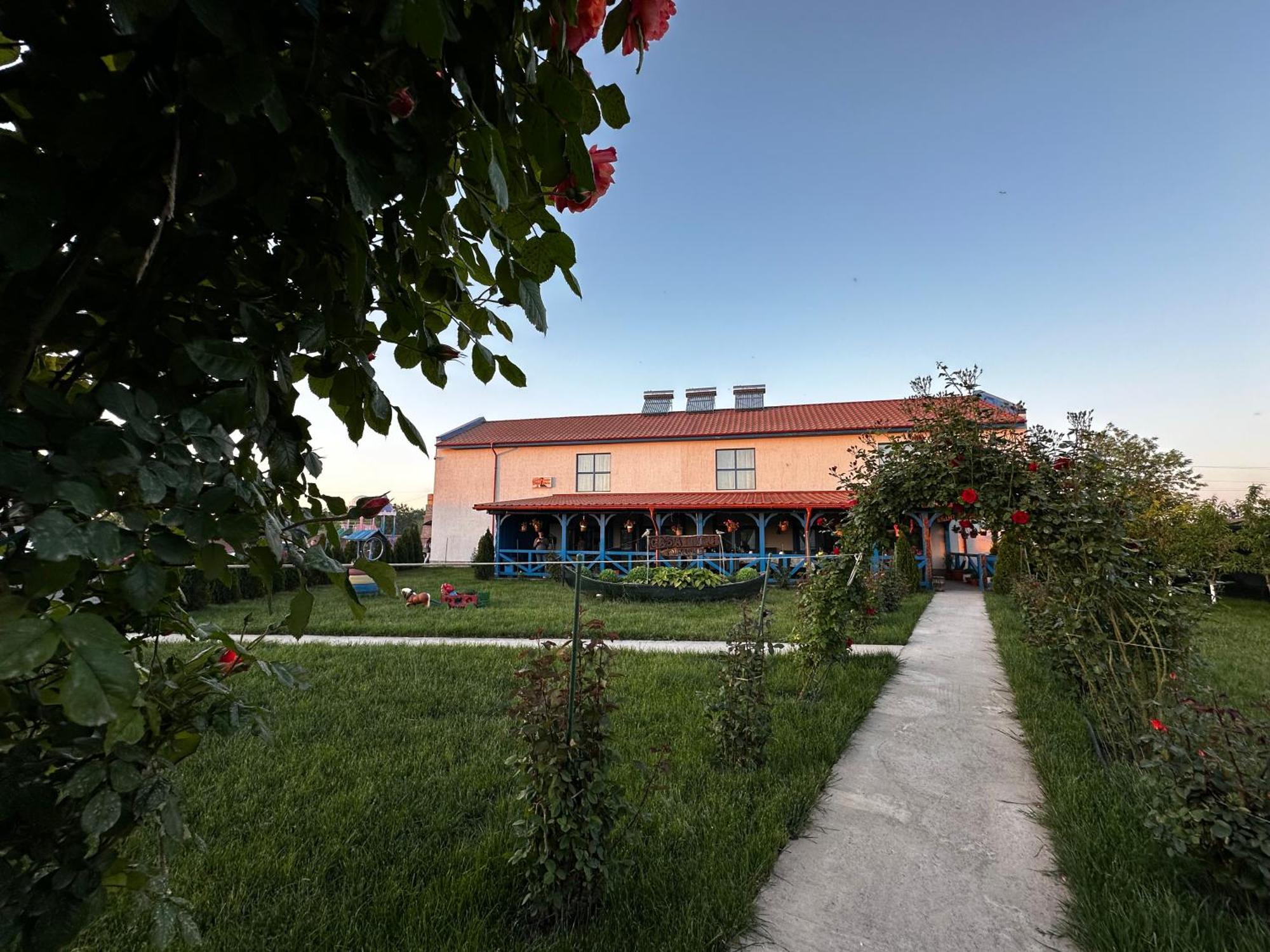 Agropensiuea Casa Uncu Hotell Murighiol Eksteriør bilde